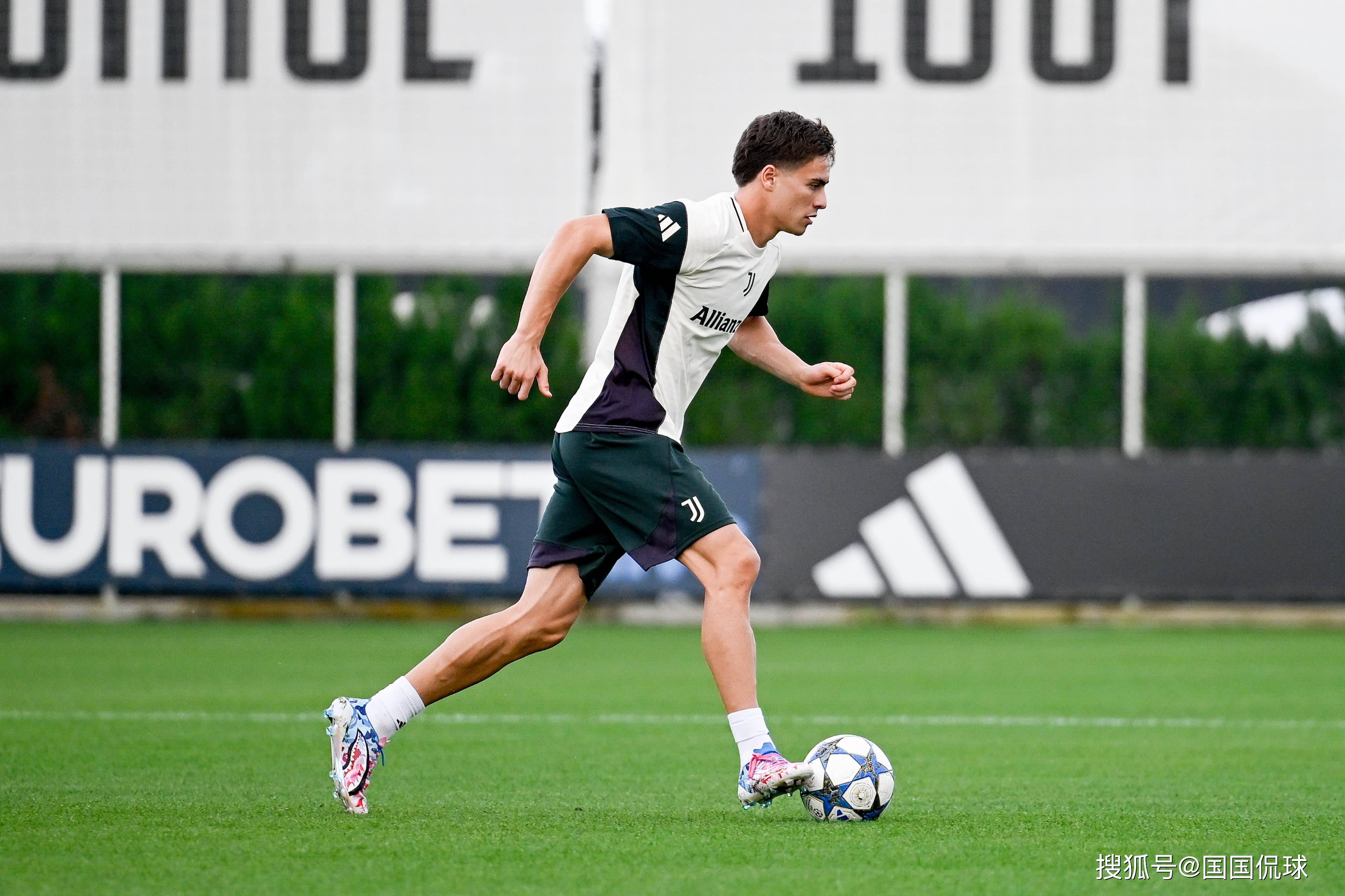 马健涛失控歌词