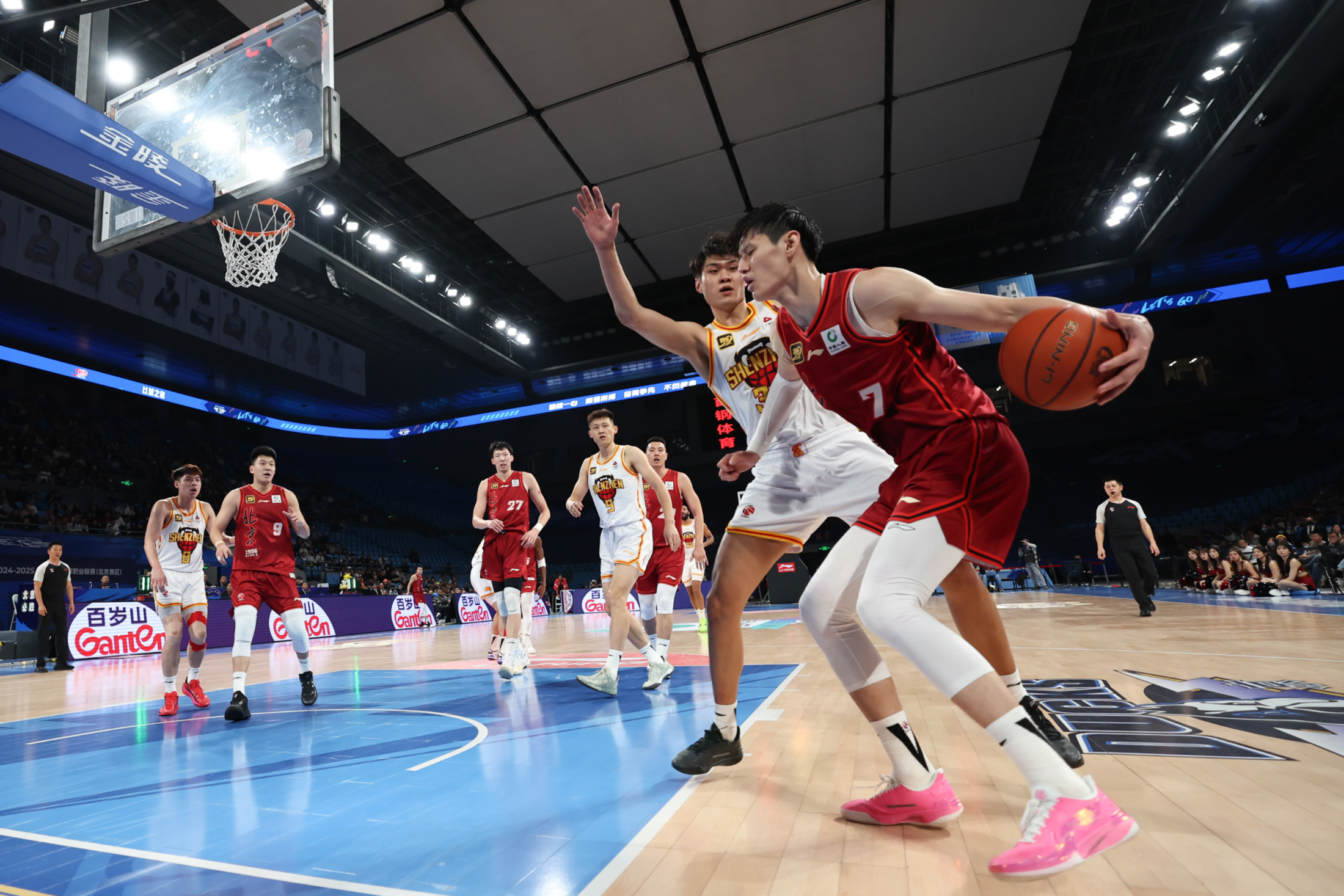 包含今晚CBA季后赛焦点战；西汉姆完成体检；底气十足；身体对抗强度拉满的词条-九游登录入口